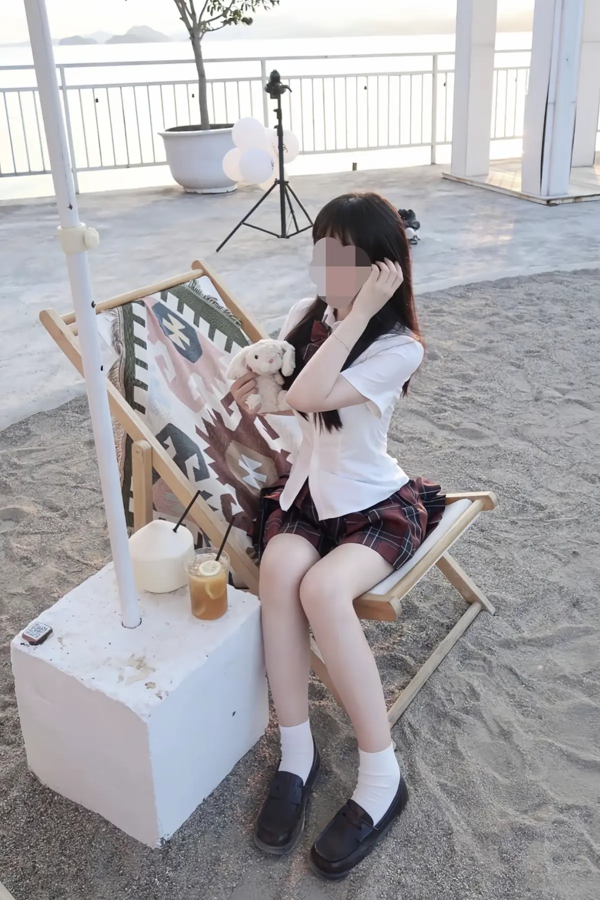 免费观看《成都莉莉岛景区厕所网红视频》，1080P高清画质，领略成都莉莉岛旅拍网红风采，在线畅享！