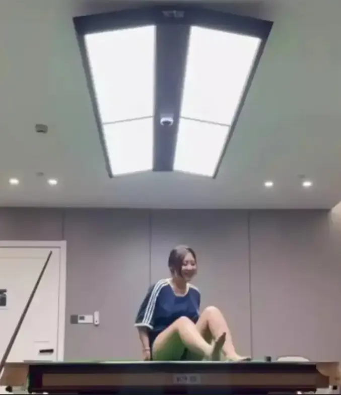 江苏东台名爵台球厅助教风波致视频流出，《江苏东台名爵台球厅事件》揭秘，高清资源在线免费观看
