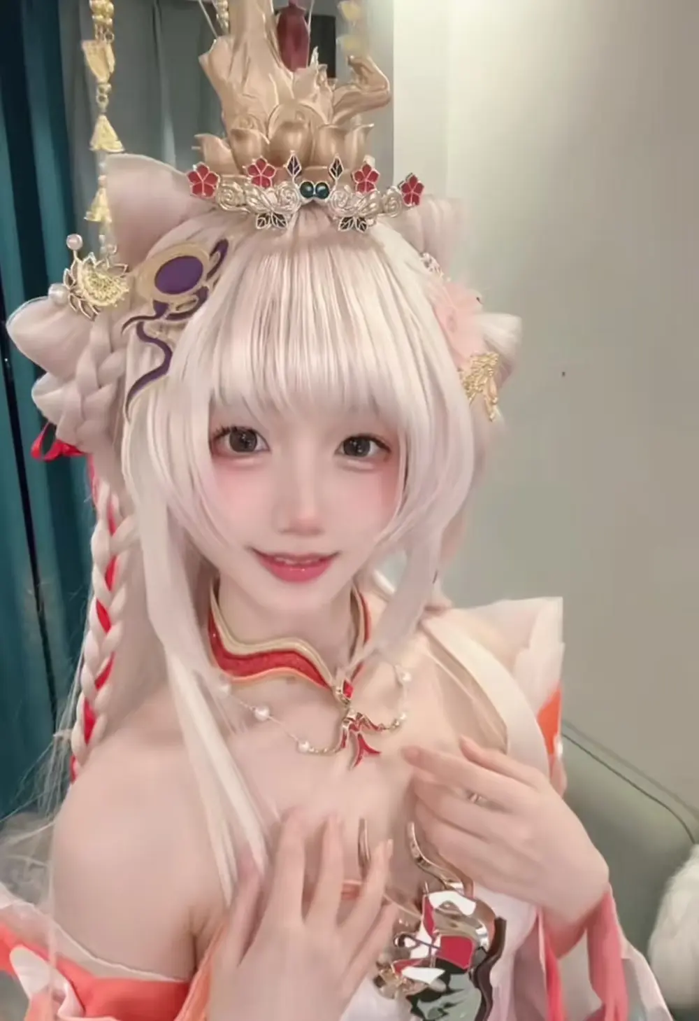 《季雨西施cosplay》季雨西施cosplay全季内容免费在线看，无删减高清画质 - 国风还原尽显，细腻剧情动人。附高清网盘资源，每一帧都精彩！