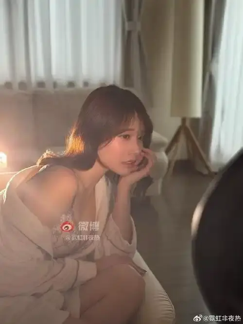 1080P高清《河北彩花河北彩伽》在线观看，无卡顿流畅体验！河北彩花、河北彩伽化身高中生，学生服造型魅力十足！