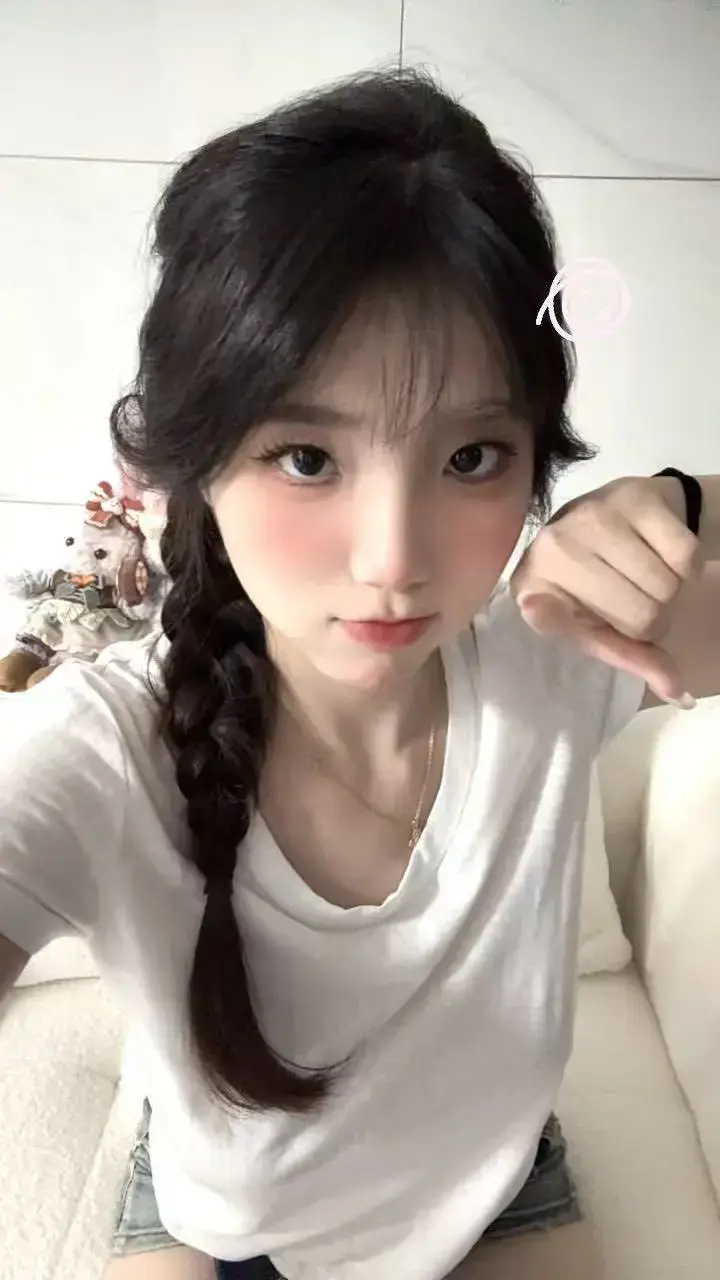《女神Sunny77》塌房事件揭秘_蓝光画质免费畅览_女神Sunny77顶流网红风采_电梯战神精彩片段全收录-VS影院