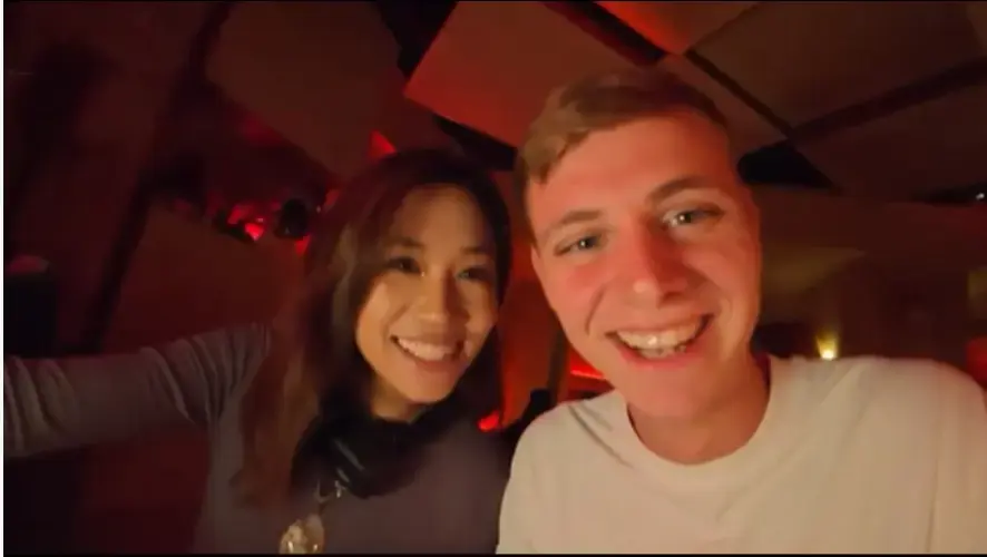 免费看《西安麻辣烫女孩陈雨婷》，博主搭讪视频全收录，4K超清无删减，流畅不卡顿在线播放！