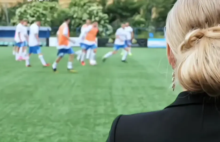 免费高清《足球队的女老板们》在线无删减观看-法国电影《Footballers'Moms》全片完整版